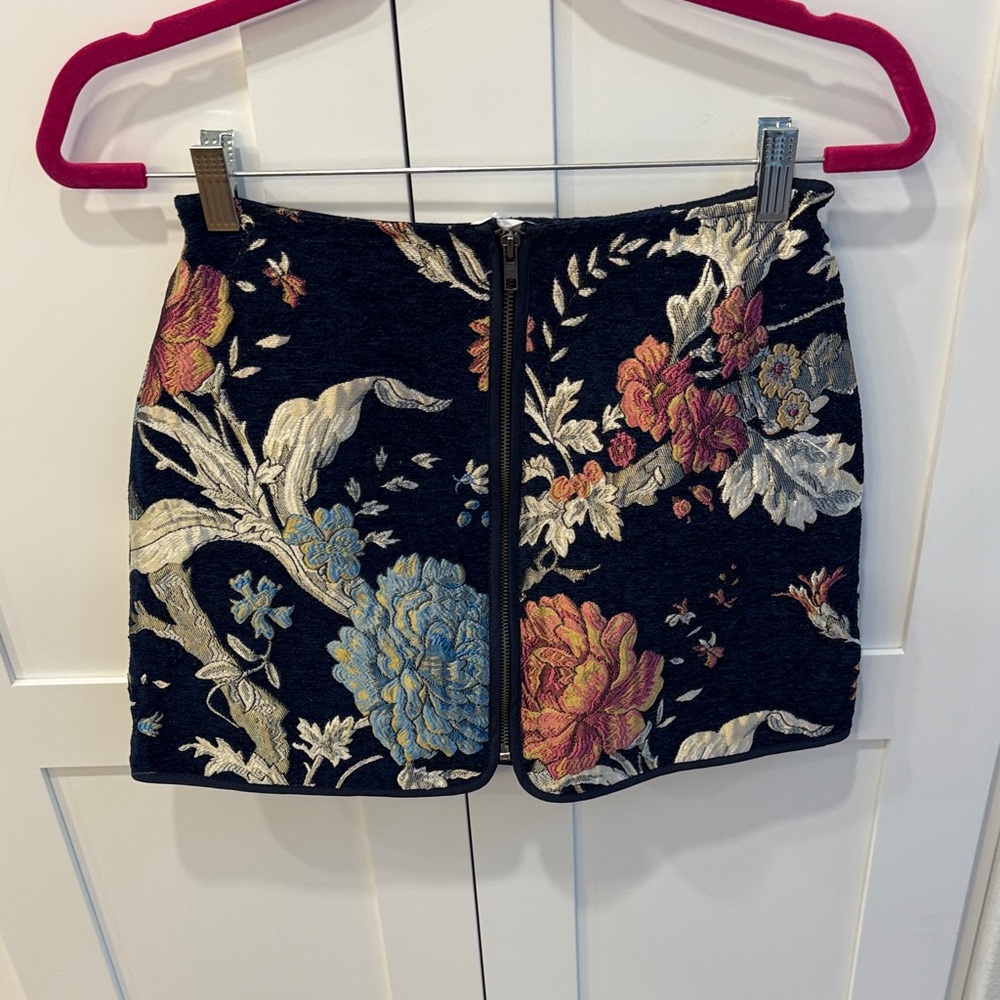 BB Dakota Navy Floral Mini Skirt